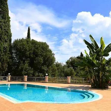 Rizos Villa