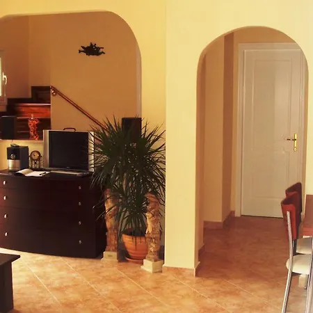 Rizos Villa